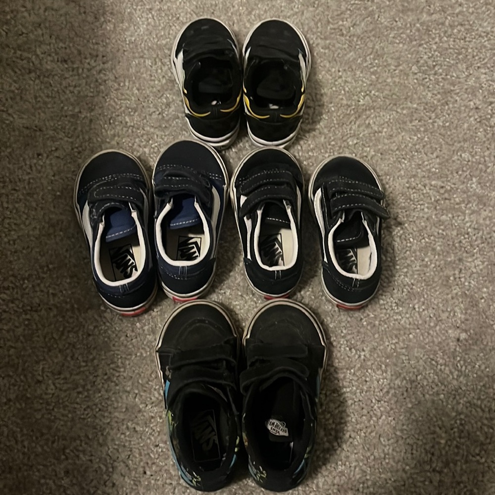 Toddler vans LOT *READ DESCRIPTION